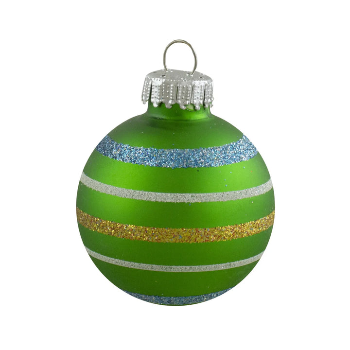 Ti fargerike matte julekuler i glass