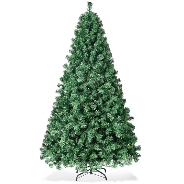 Grønt kunstig juletre uten pynt