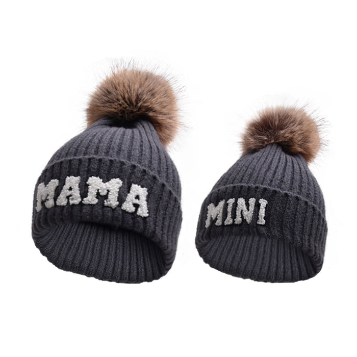 Varmeriket MAMA-lue med pelsdusk, også som sett med MINI
