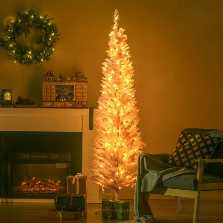 Lite hvitt juletre med varmhvite lys