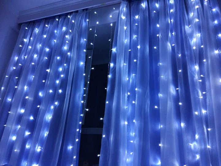 Lysgardin 3 × 3 meter med 304 LED-lys og fjernkontroll