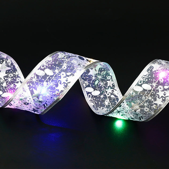 Gullbånd med LED-lys på juletre