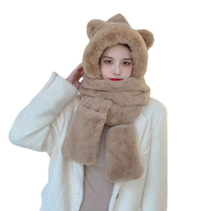 Plysjlue med ører og skjerf i hvit