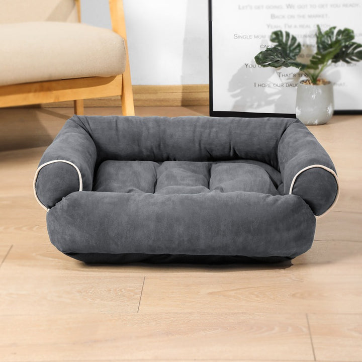 Hundeseng formet som sofa med kanter