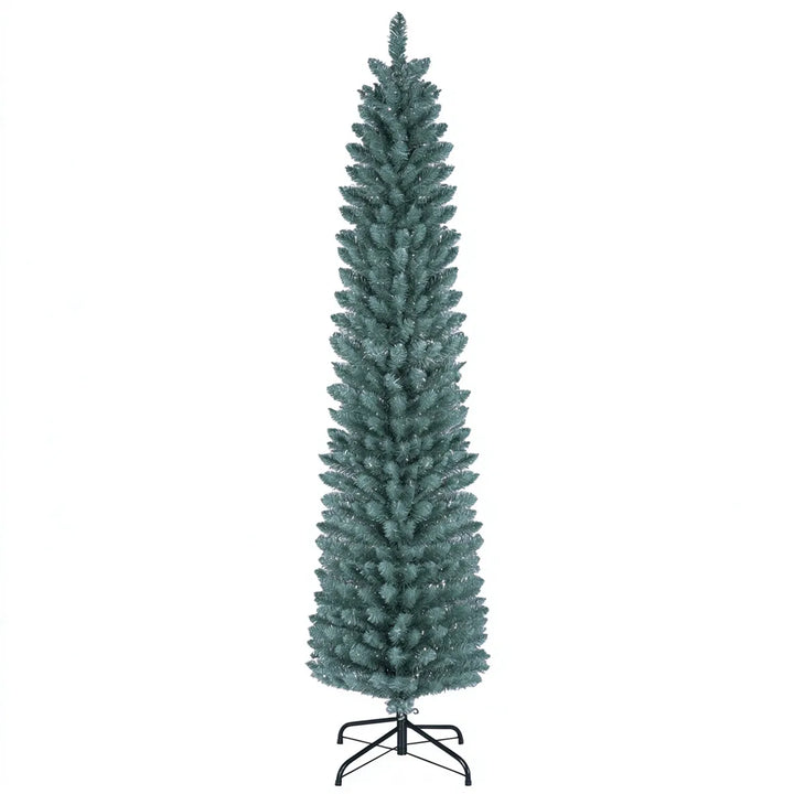 Smalt frostet juletre i stue