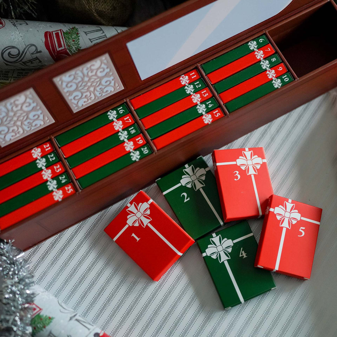 Julekalender formet som en bokhylle