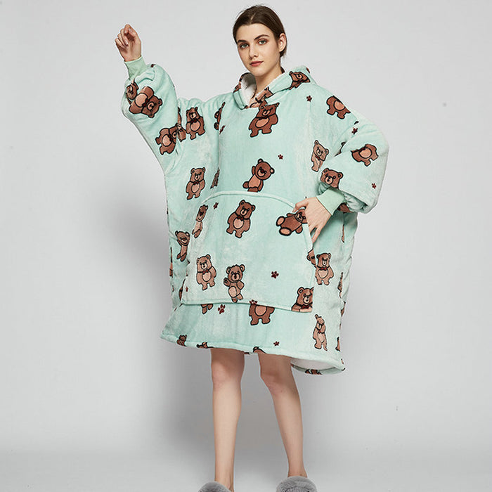Varmeriket Oversized hettegenser-teppe i dobbel flanell med søte mønstre